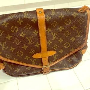 Louis Vuitton-Saumur  30 - used - 100% Authentic